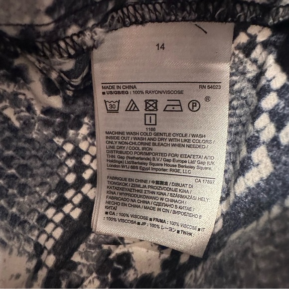 Banana Republic Soft Relaxed Shift Dress Long Sleeve Blue Snakeskin Print 14 - Picture 11 of 16